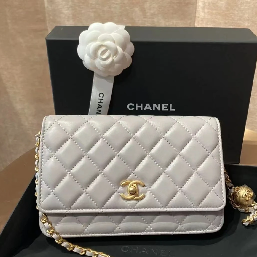 99新 Chanel/香奈儿 青奢荟/灰色金球woc斜挎单肩包////45693