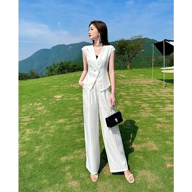 格润雅时尚干练气质女装套装夏季2025年新款小众设计感显瘦两件套