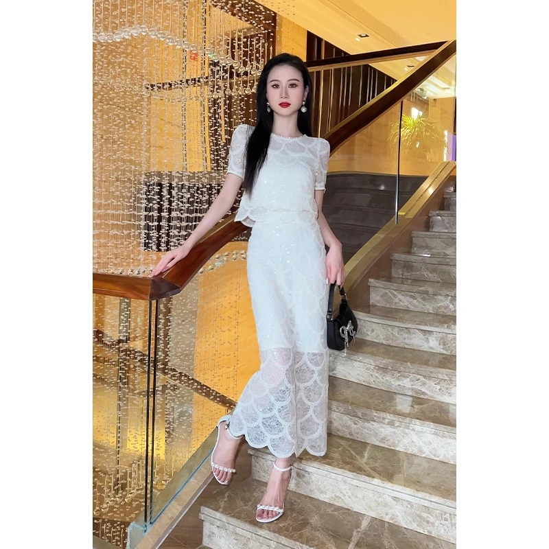 格润雅【美人鱼】夏季设计感时髦绣亮片上衣优雅显瘦半身裙两件套