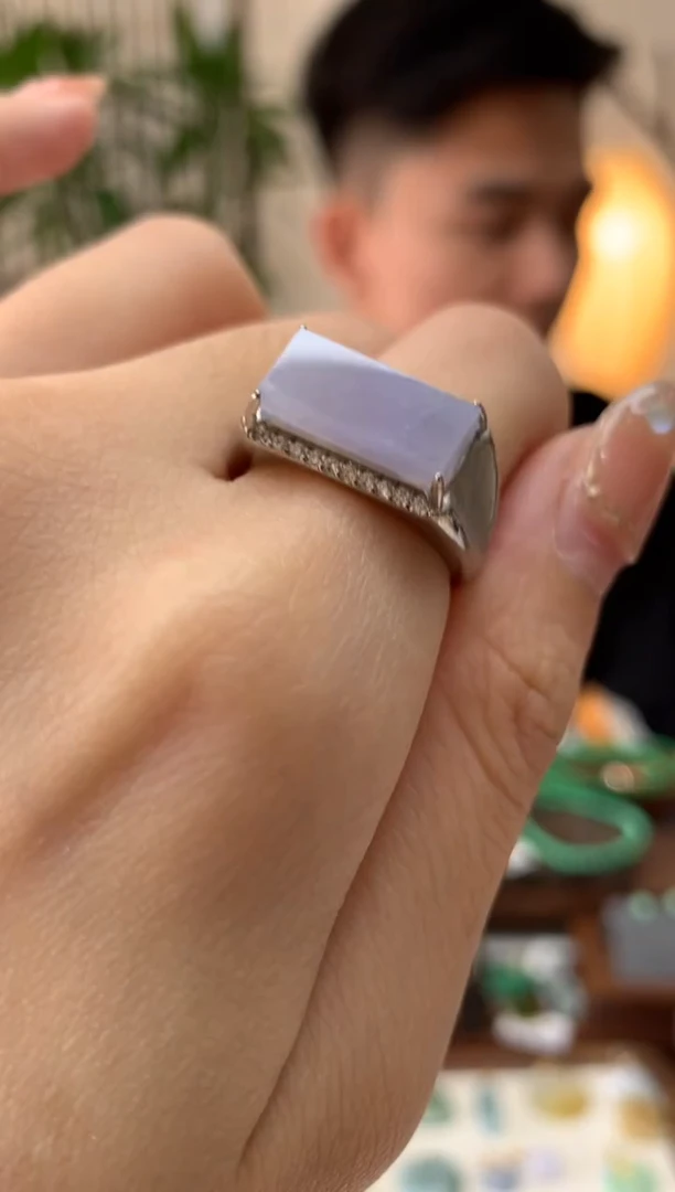 【闪购商品】翡翠戒指银S925镶嵌马鞍戒