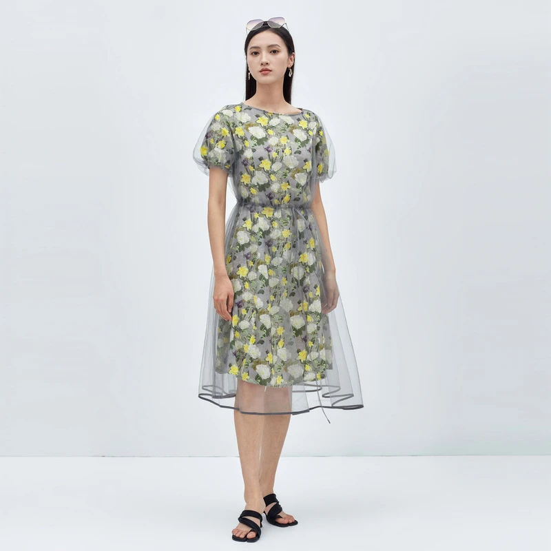 S·DEER圣迪奥女装时尚气质圆领甜美碎花收腰网纱连衣裙S222Z125D