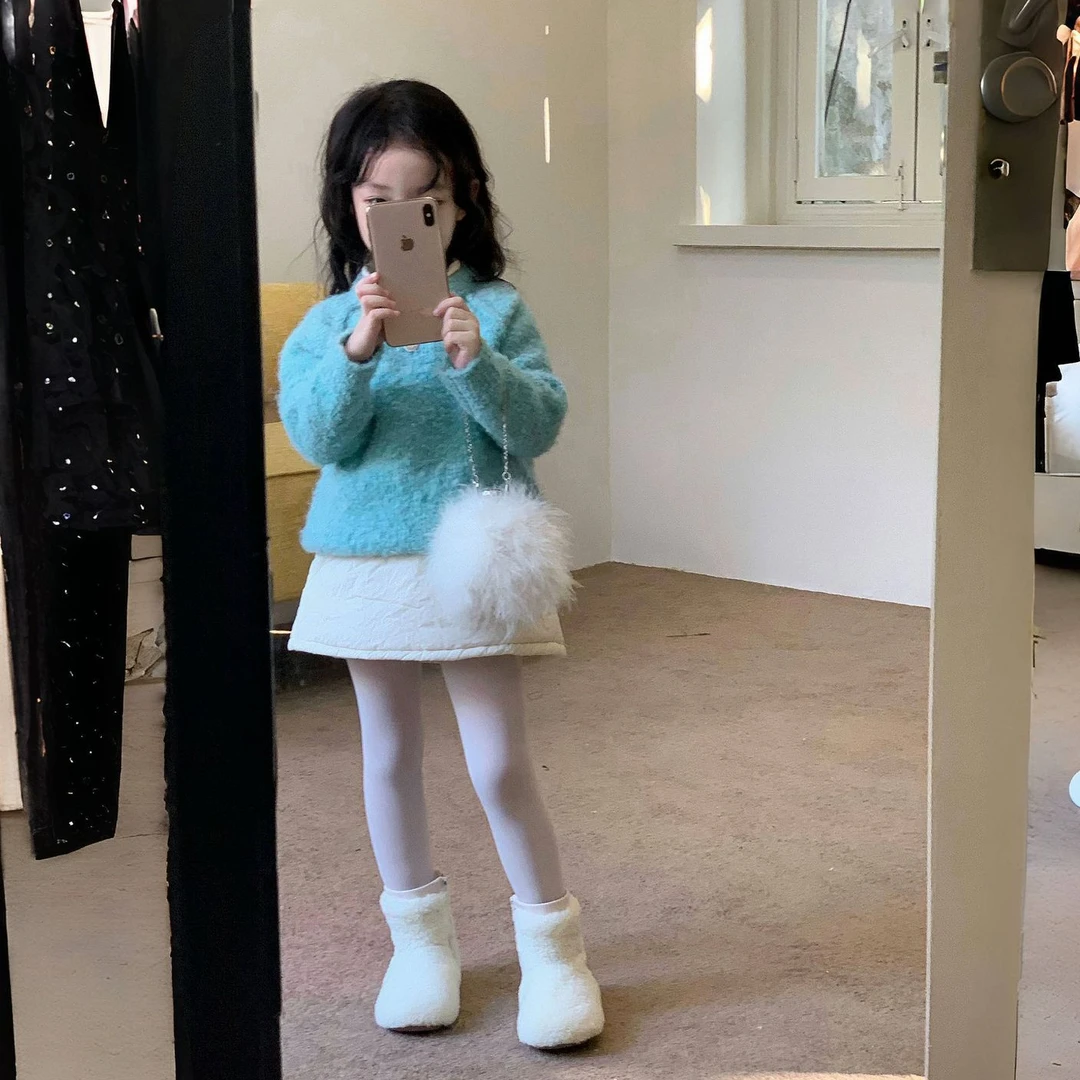 2024秋冬新款女童韩系蓝色软糯圈圈纱宽松慵懒感套头针织衫上衣