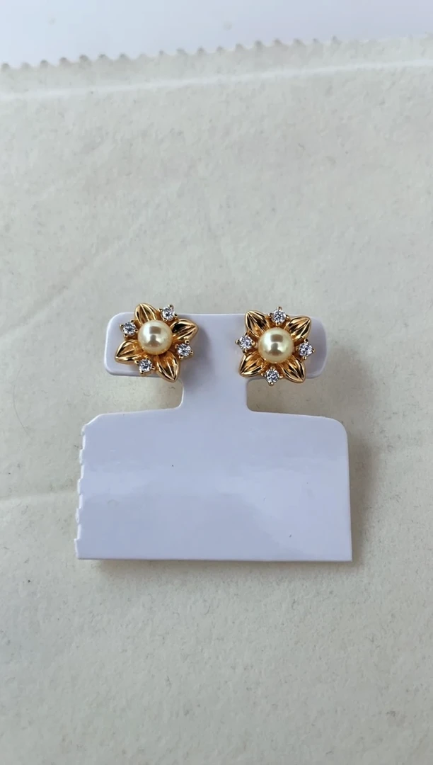 【闪购商品】海水珍珠耳饰银S925镶嵌耳钉