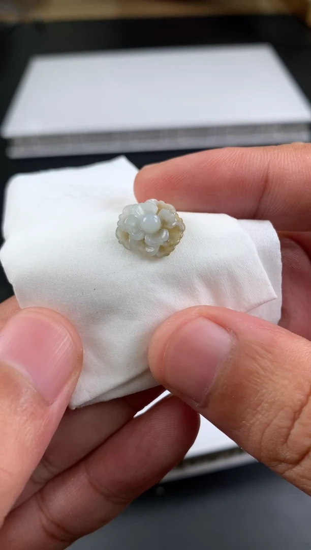 【闪购商品】定制翡翠未镶嵌翡翠