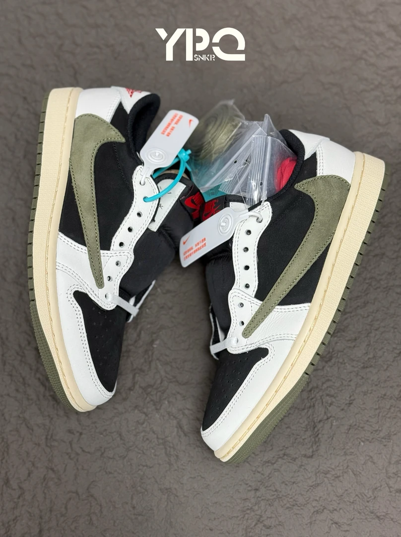 全新未使用 Nike/AirJordan 1 Low 倒钩5.0黑绿低帮篮球鞋
