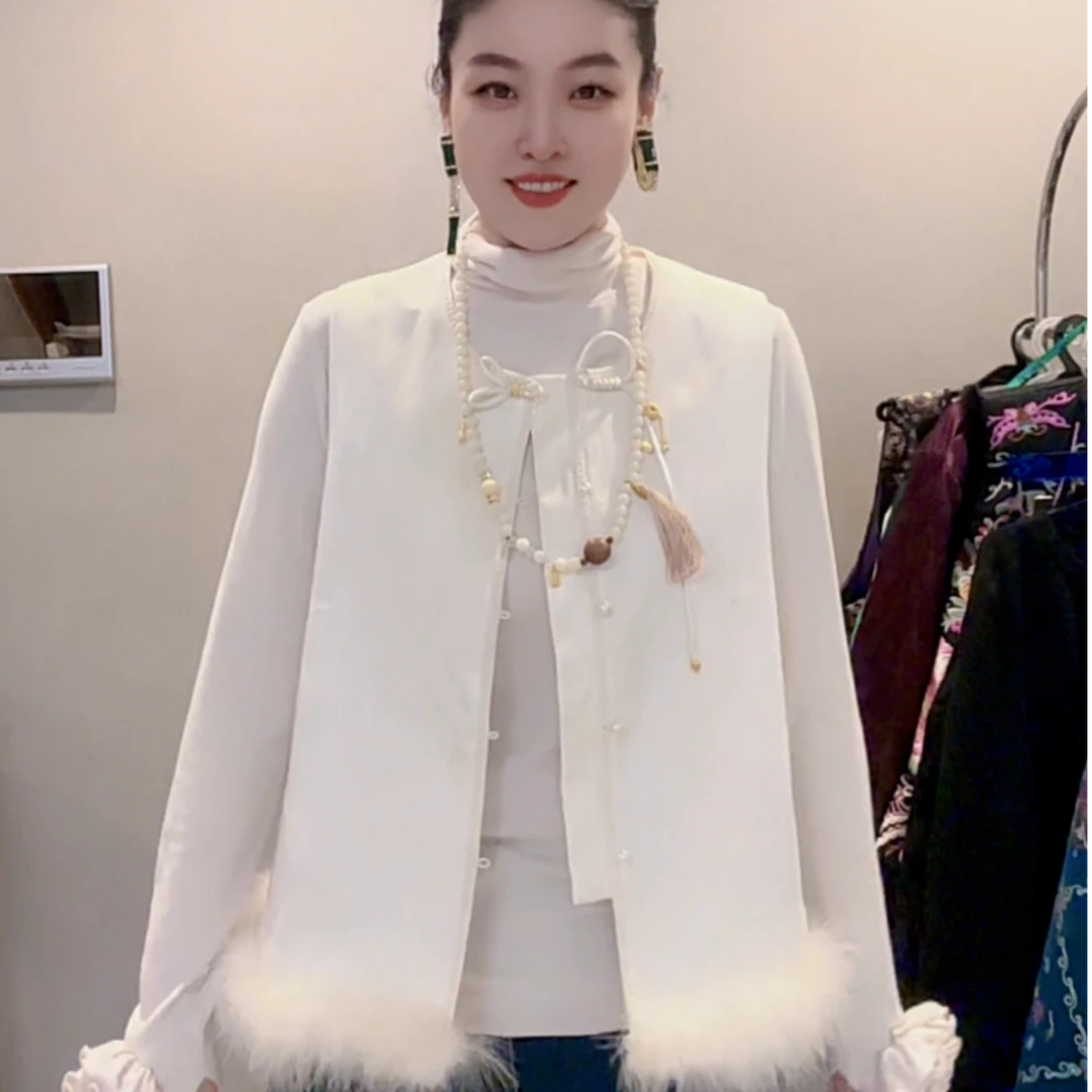 3696｛白•羽｝新中式人丝立体浮雕图时尚宽松夹棉秋冬新款国风马甲