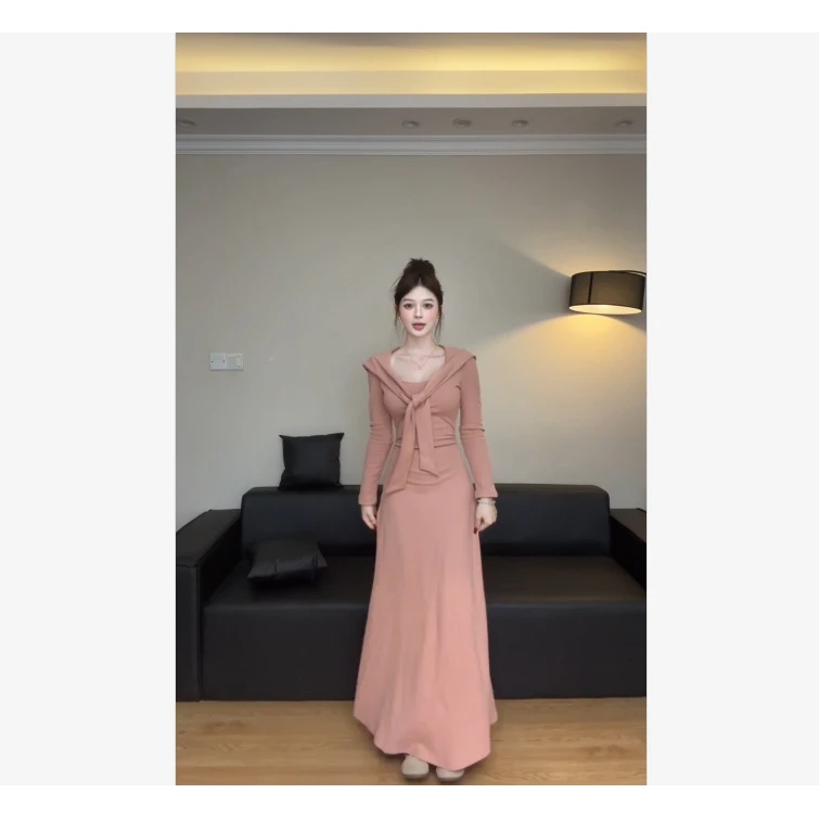 绝命气质显瘦高腰收腰海军领假两件针织秋季设计感法式粉色长裙女