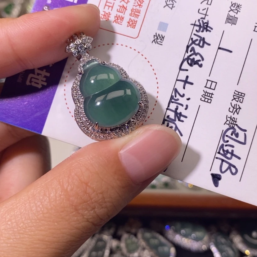 【闪购商品】翡翠颈饰未镶嵌天然