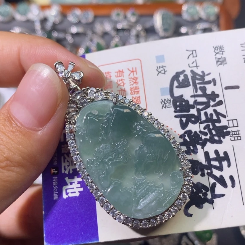 【闪购商品】翡翠颈饰未镶嵌天然