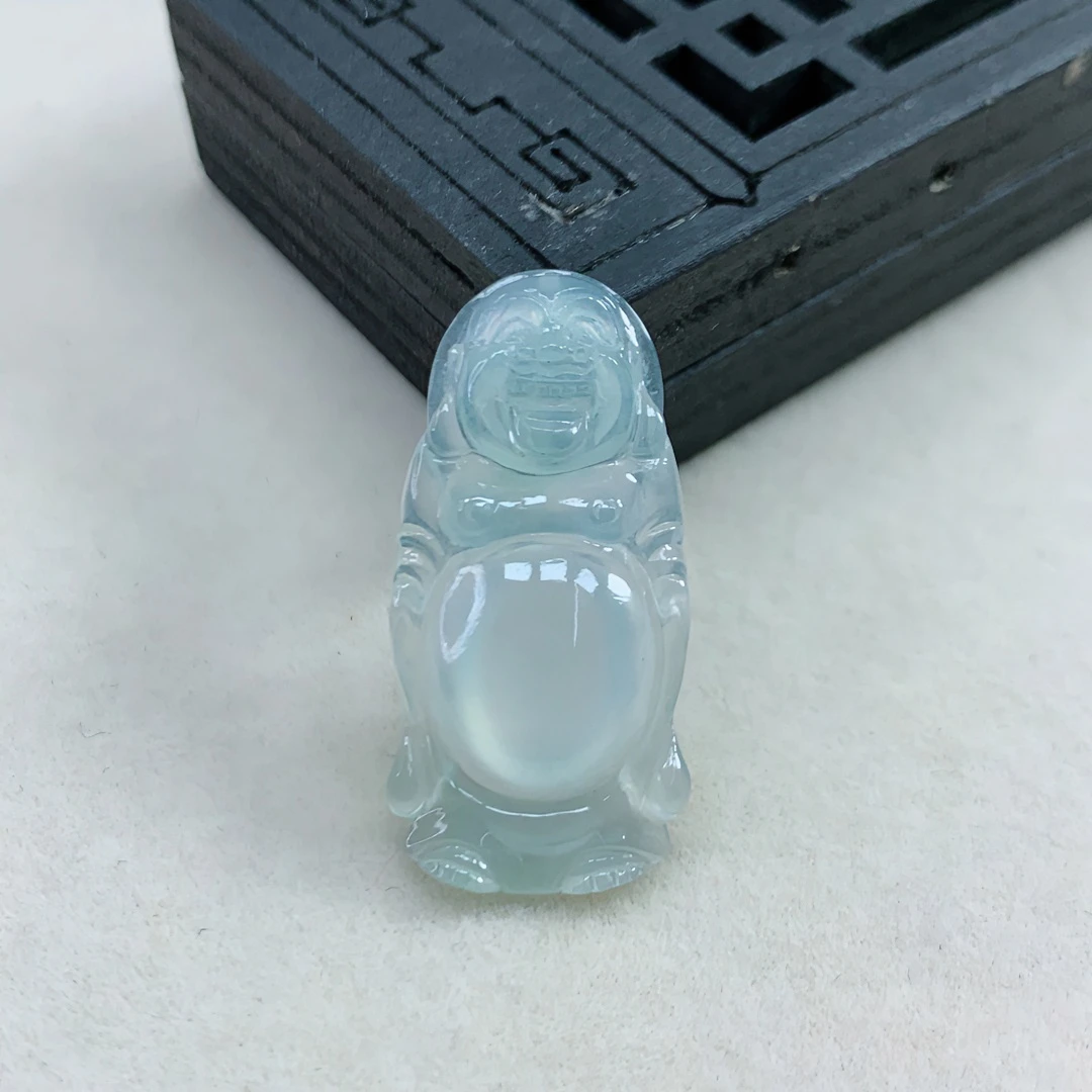天然缅甸翡翠A货冰种精雕佛公吊坠