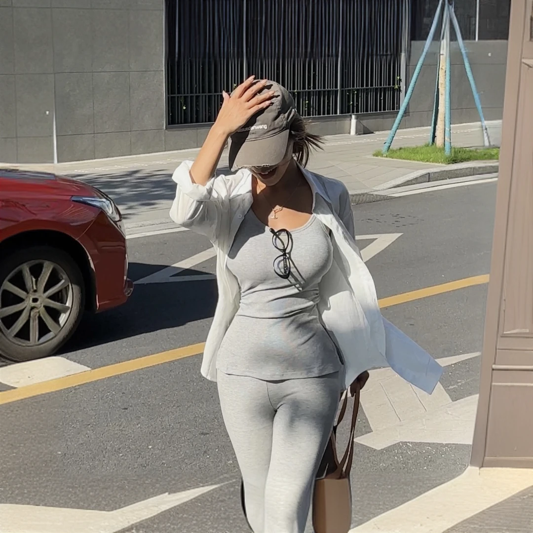 【龙萬艺专属】气质时尚夏季修身显瘦吊带（自带胸垫）