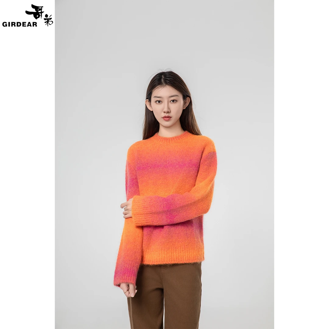 GIRDEAR/哥弟冬季新款休闲羊驼毛摩登套头洋气圆领针织衫1399651