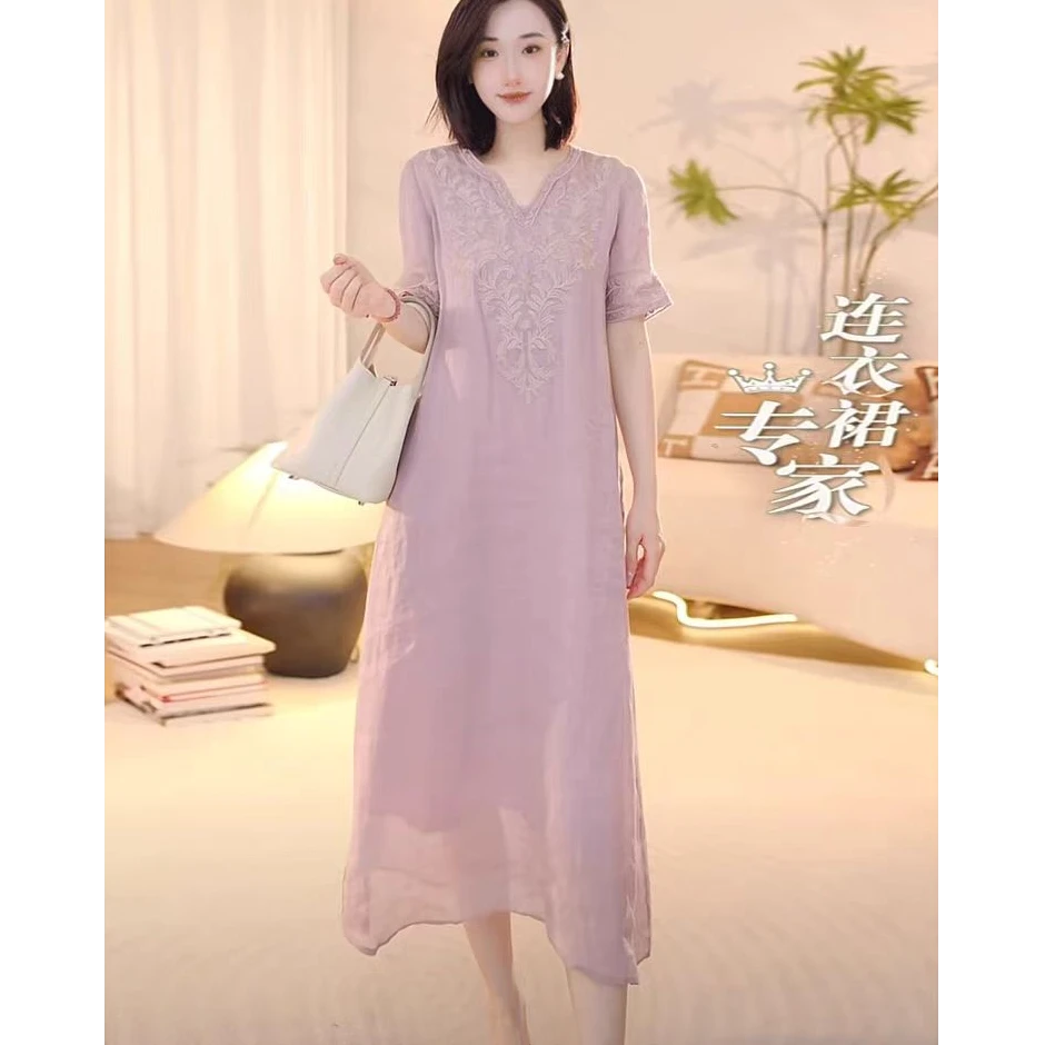 1068#天丝麻重工刺绣V领连衣裙女2024夏季新款宽松显瘦气质长裙子