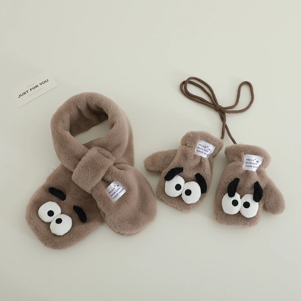 儿童男宝女宝小孩冬天加绒加厚可爱毛绒保暖连指挂脖手套围脖洋气