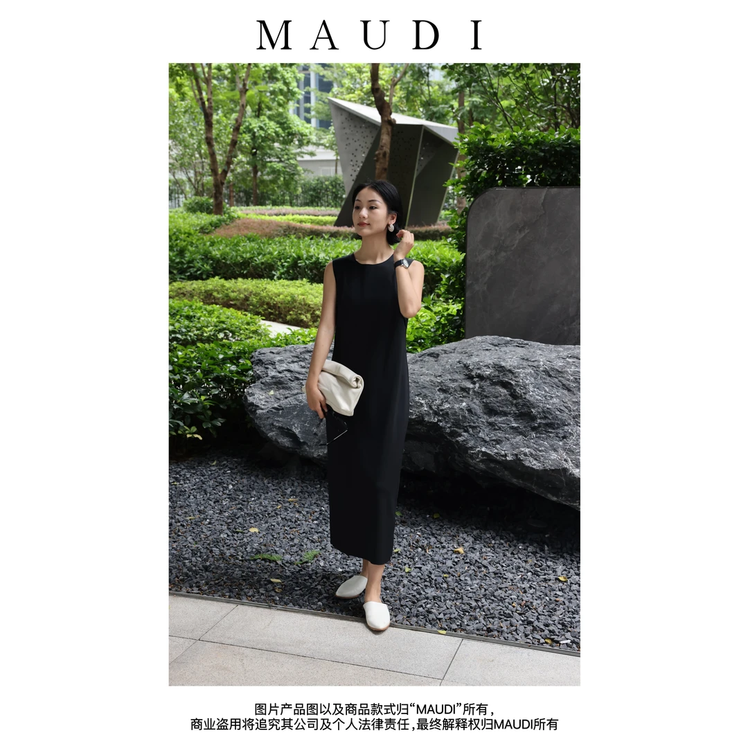 MAUDI显瘦小神裙2025新款爆款时尚简约无袖长款直筒连衣裙女8026