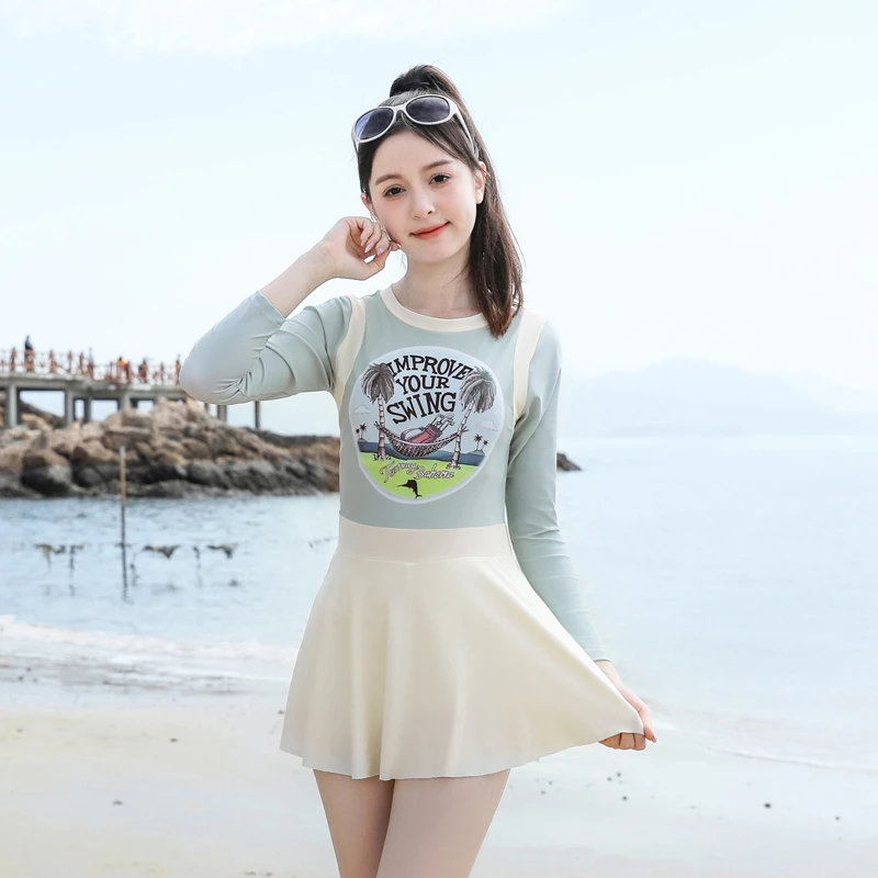 儿童泳衣女童连体裙式时尚显瘦中大童运动保守青少年温泉度假泳衣