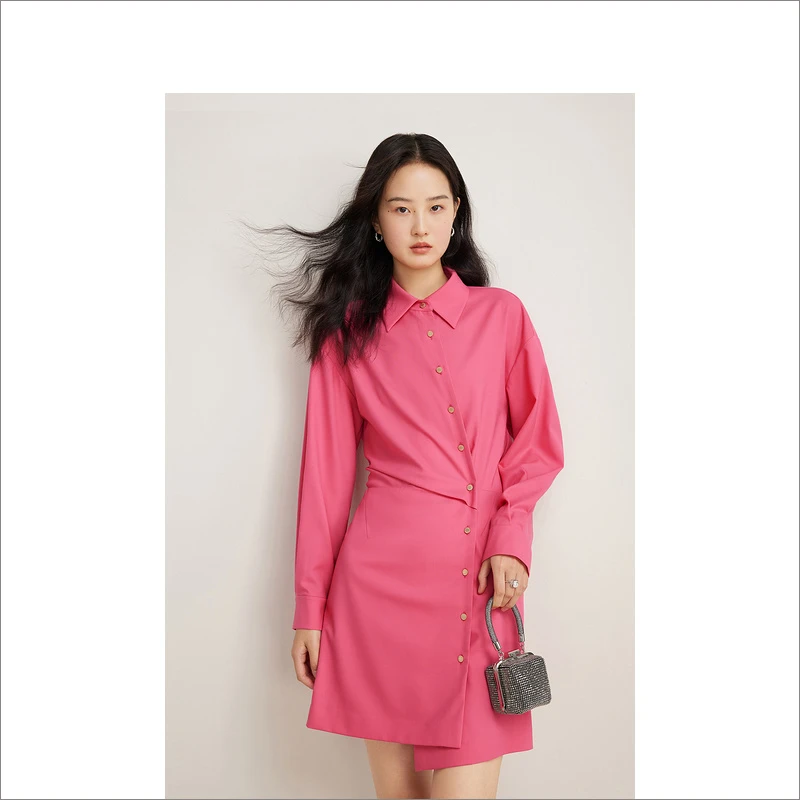 Goodland美地春秋款羊毛混纺收褶斜门襟衬衫式连衣裙LC34105020