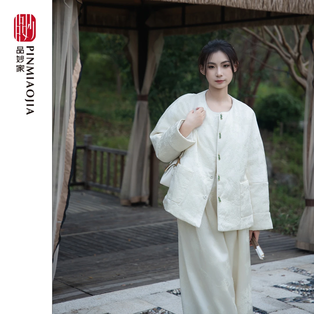 品妙家新中式轻盈鹅绒服90鹅绒羽绒服38姆米丝毛提花圆领对襟保暖