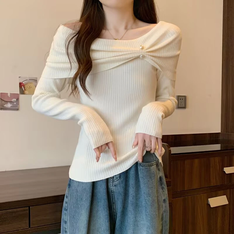 法式小香风一字肩钉珠毛衣针织衫女秋冬季别致设计修身打底衫上衣