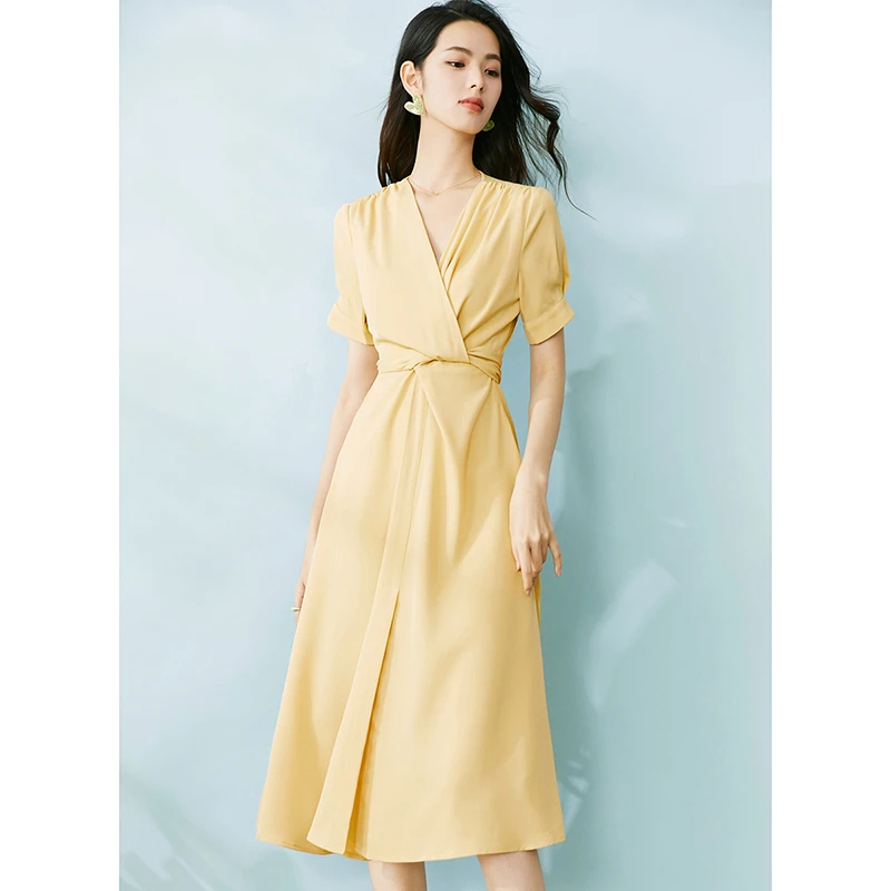 晚白夏时尚简约裙子休闲纯色气质V领收腰系带连衣裙24040101