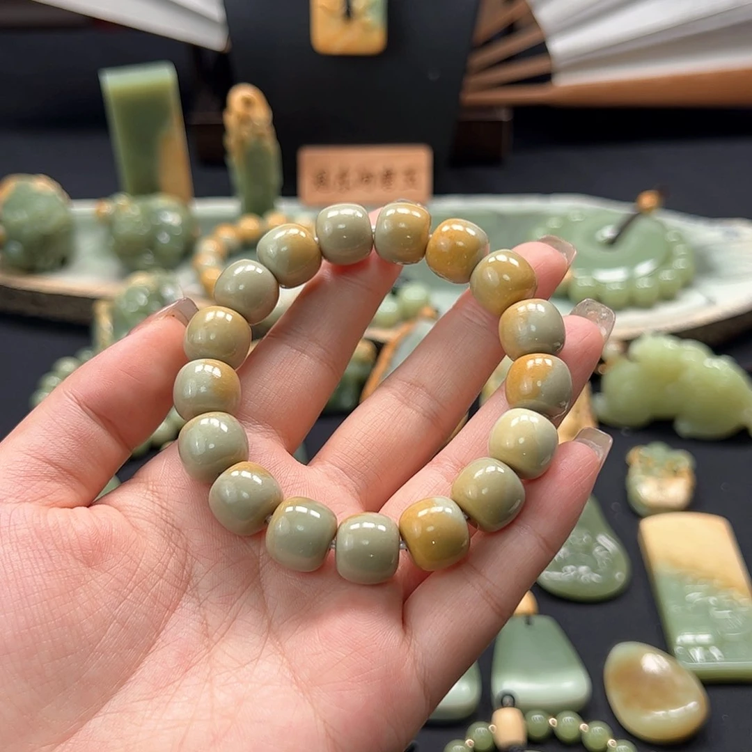 岫岩河磨玉（透闪石质玉）颈饰未镶嵌纹****今