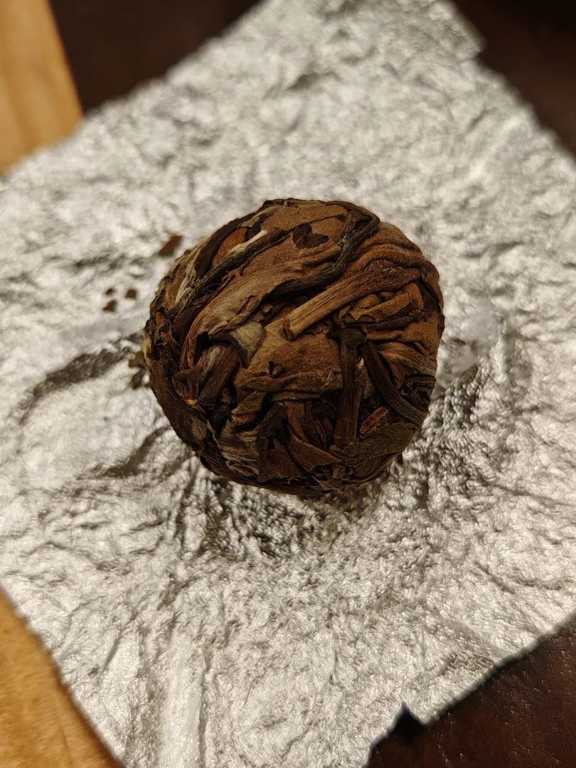 【鸣龙】易武 白茶龙珠