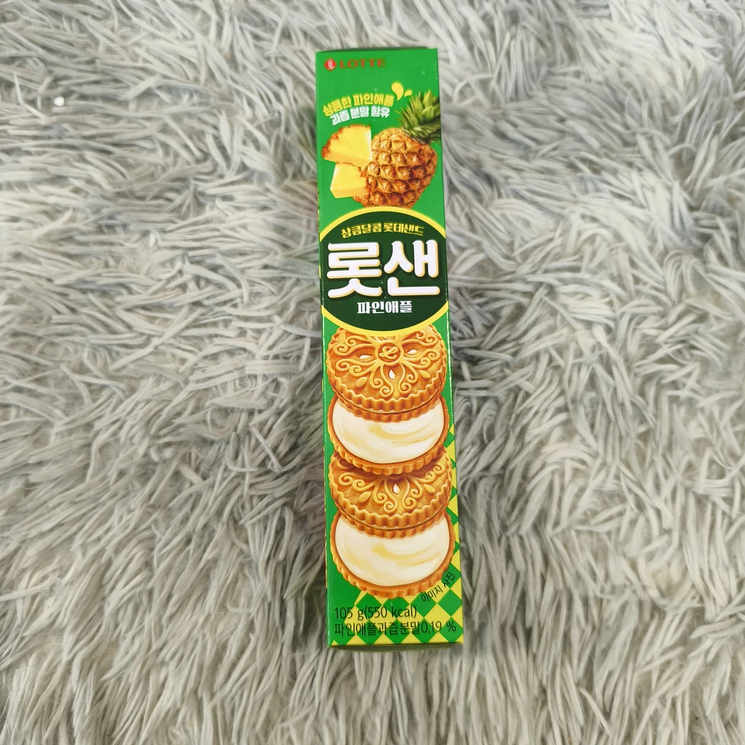 韩国进口乐天菠萝味夹心饼干