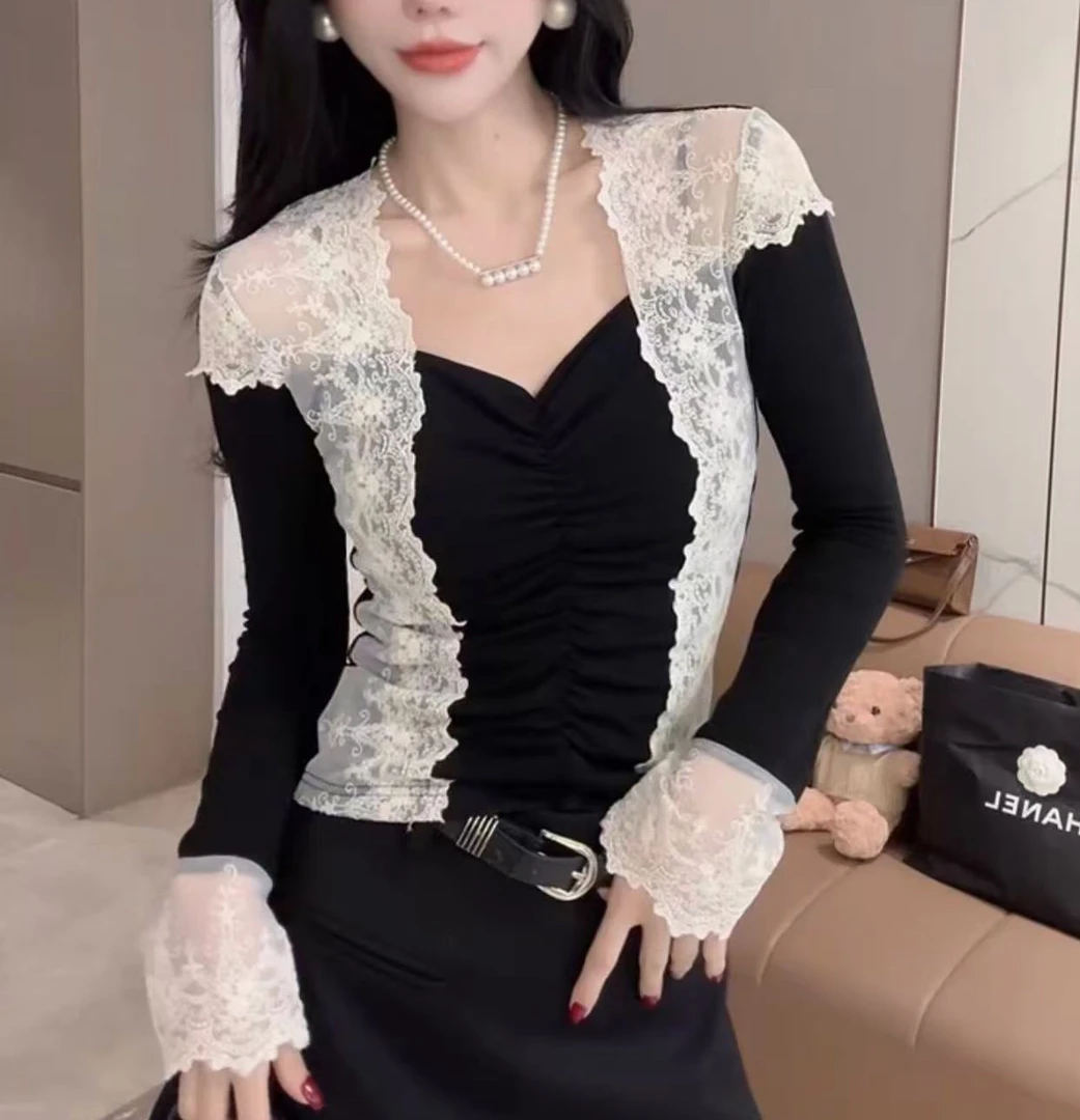 秋季时尚百搭气质修身显瘦长袖蕾丝拼接打底衫女上衣