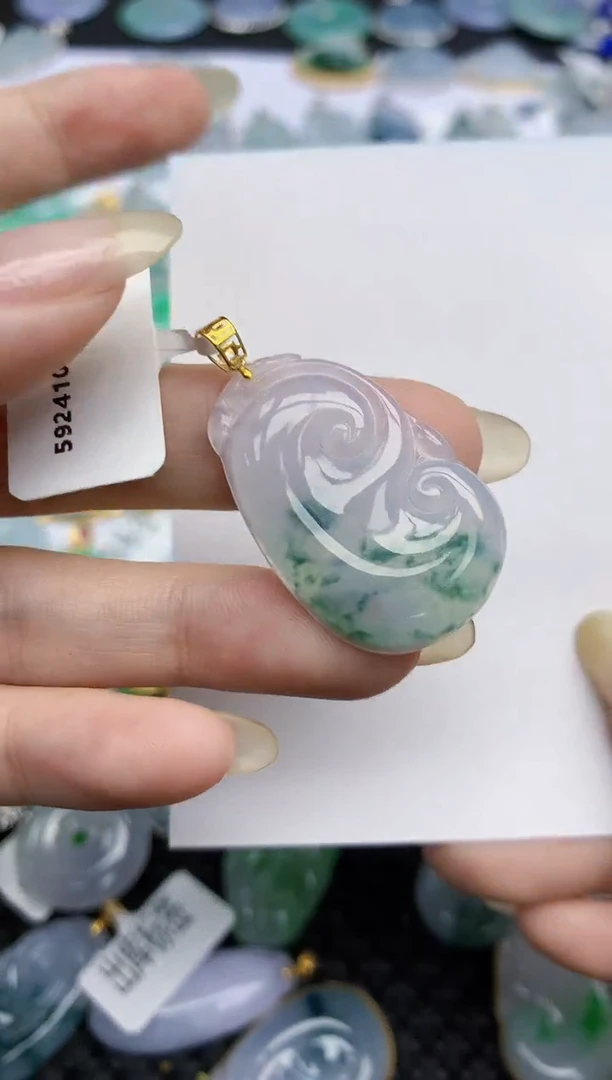 【闪购商品】翡翠挂件18K金镶嵌127天然翡翠A货