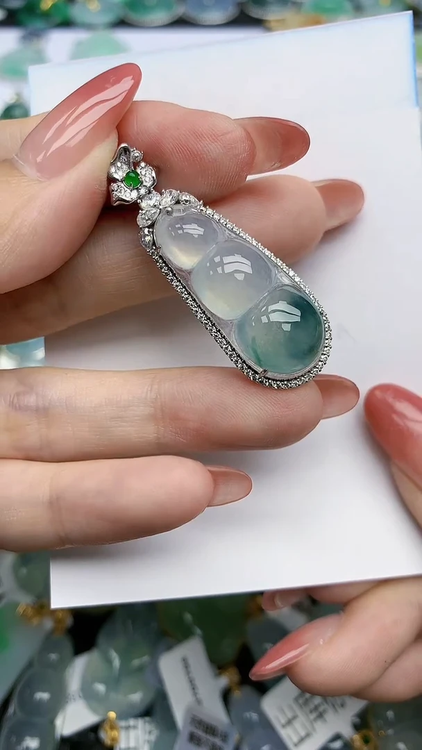 【闪购商品】翡翠挂件18K金镶嵌天然翡翠A货，120