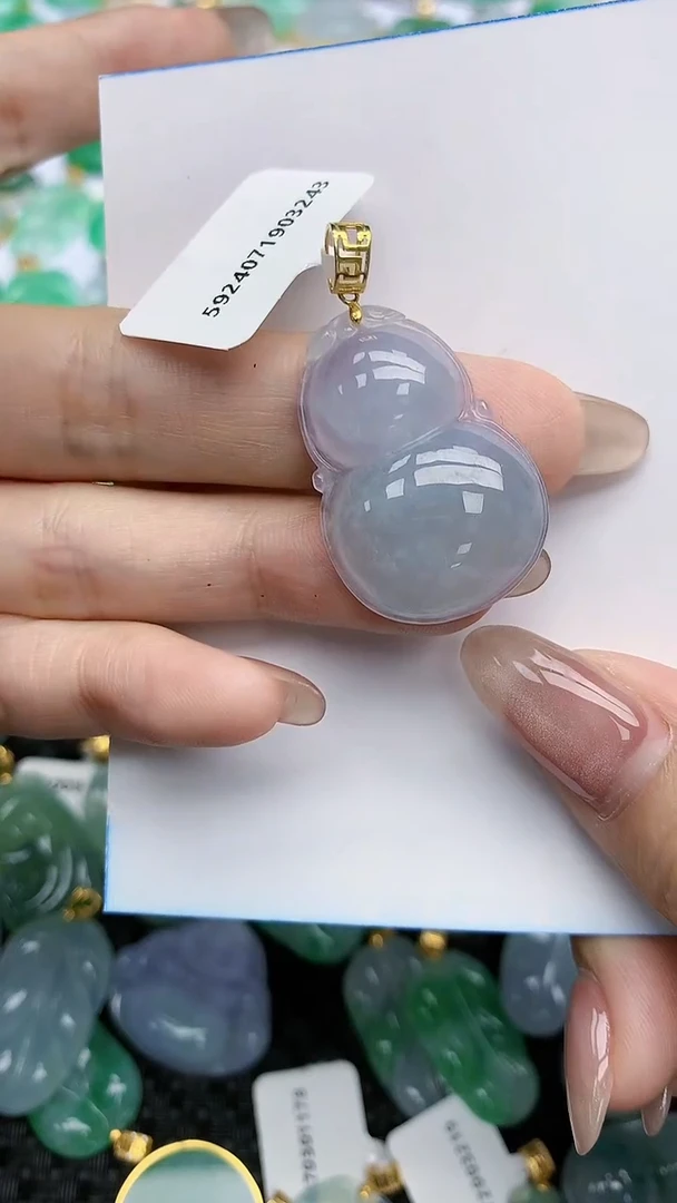 【闪购商品】翡翠挂件18K金镶嵌天然翡翠A货，83