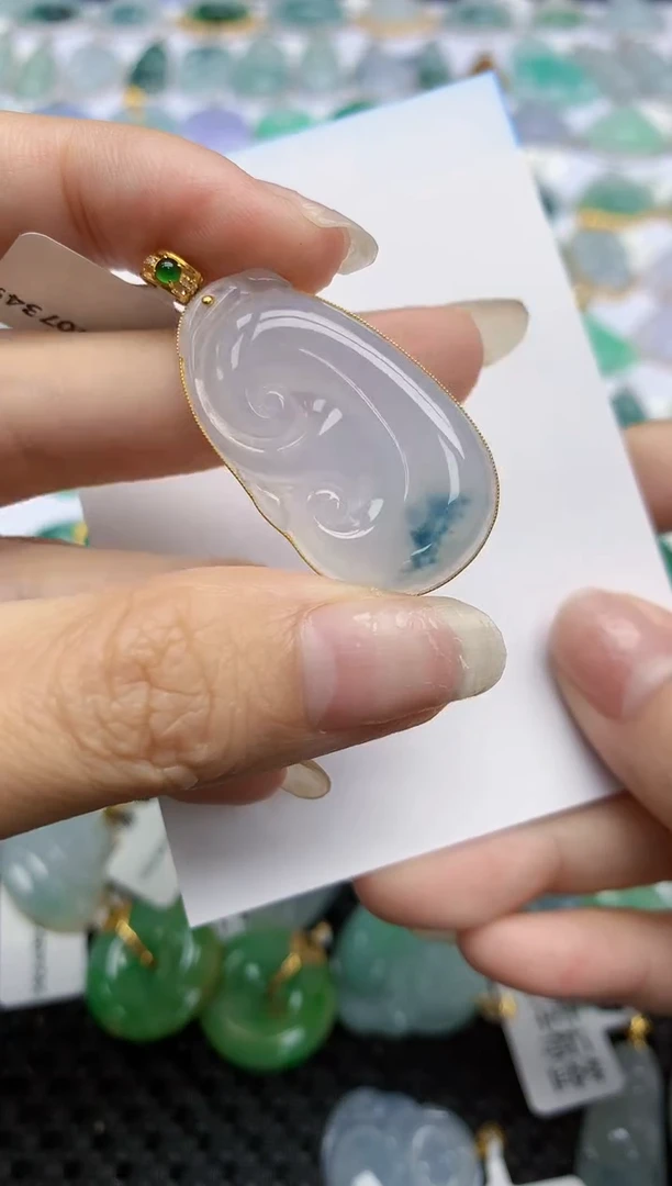 【闪购商品】翡翠挂件18K金镶嵌119天然翡翠A货