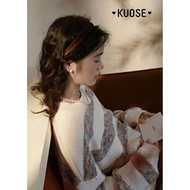 阔色条纹慵懒风套头毛衣2024冬季女新款针织衫宽松上衣KSH2410021