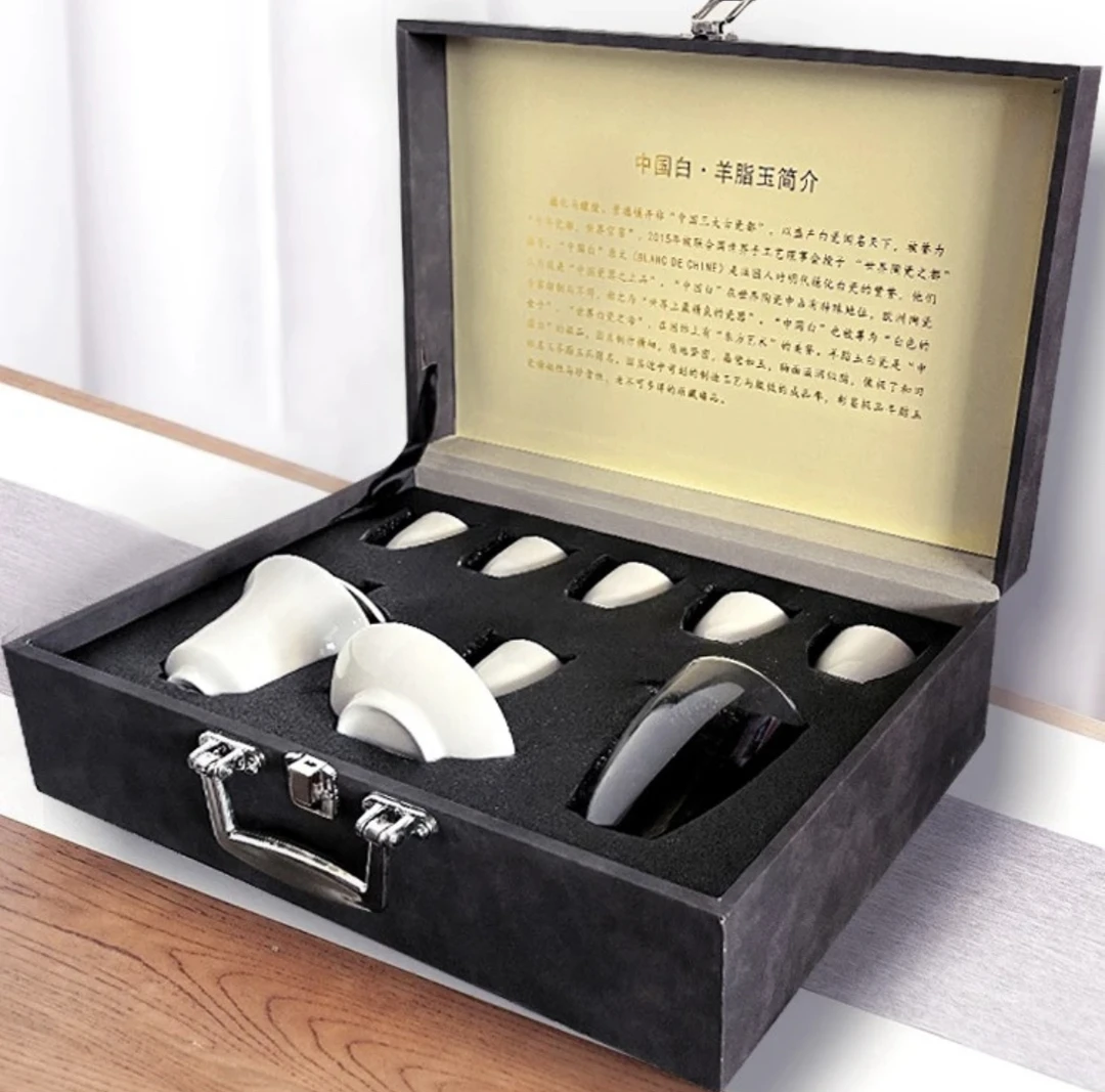 羊脂玉茶具一套