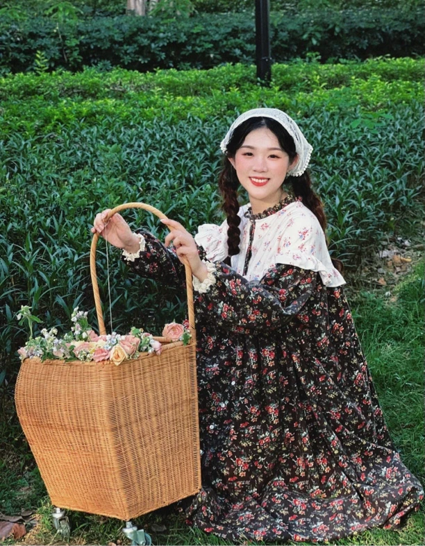 ZTJ紫藤街 秋季森系复古田园风碎花宽松大版减龄娃娃款长袖连衣裙