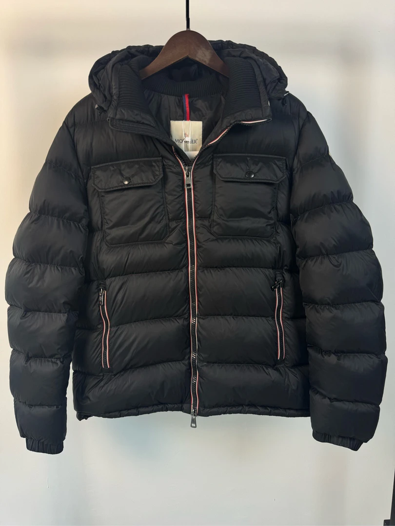 99新/moncler羽绒服/5码/2411138