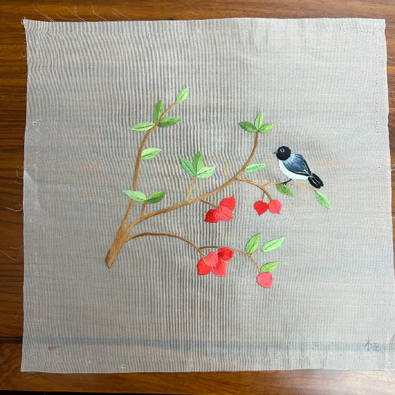 BJ358-5 白色（20cm）真丝手工苏绣喜鹊餐垫收藏绣品