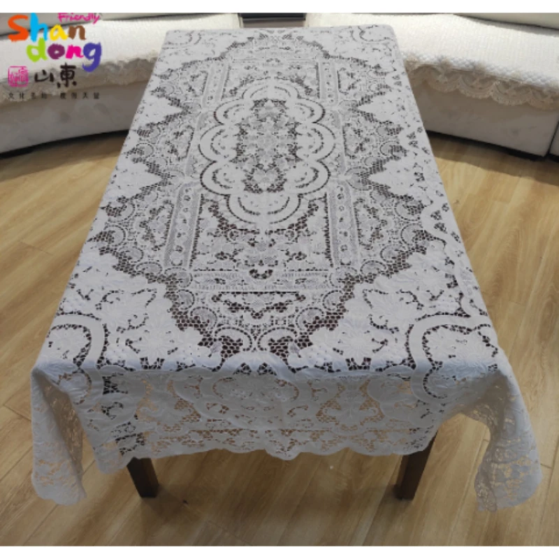 J5801白色(150*220cm)棉制欧式满幅刺绣桌布
