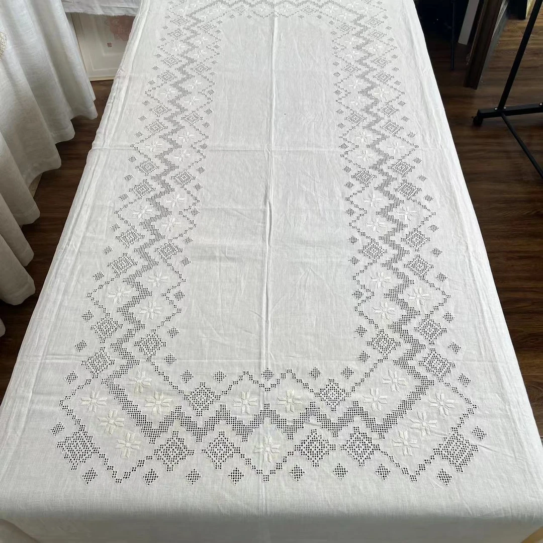 BJ721-1 纯亚麻（170*260cm）米色手工扎木绣哈登格绣桌布