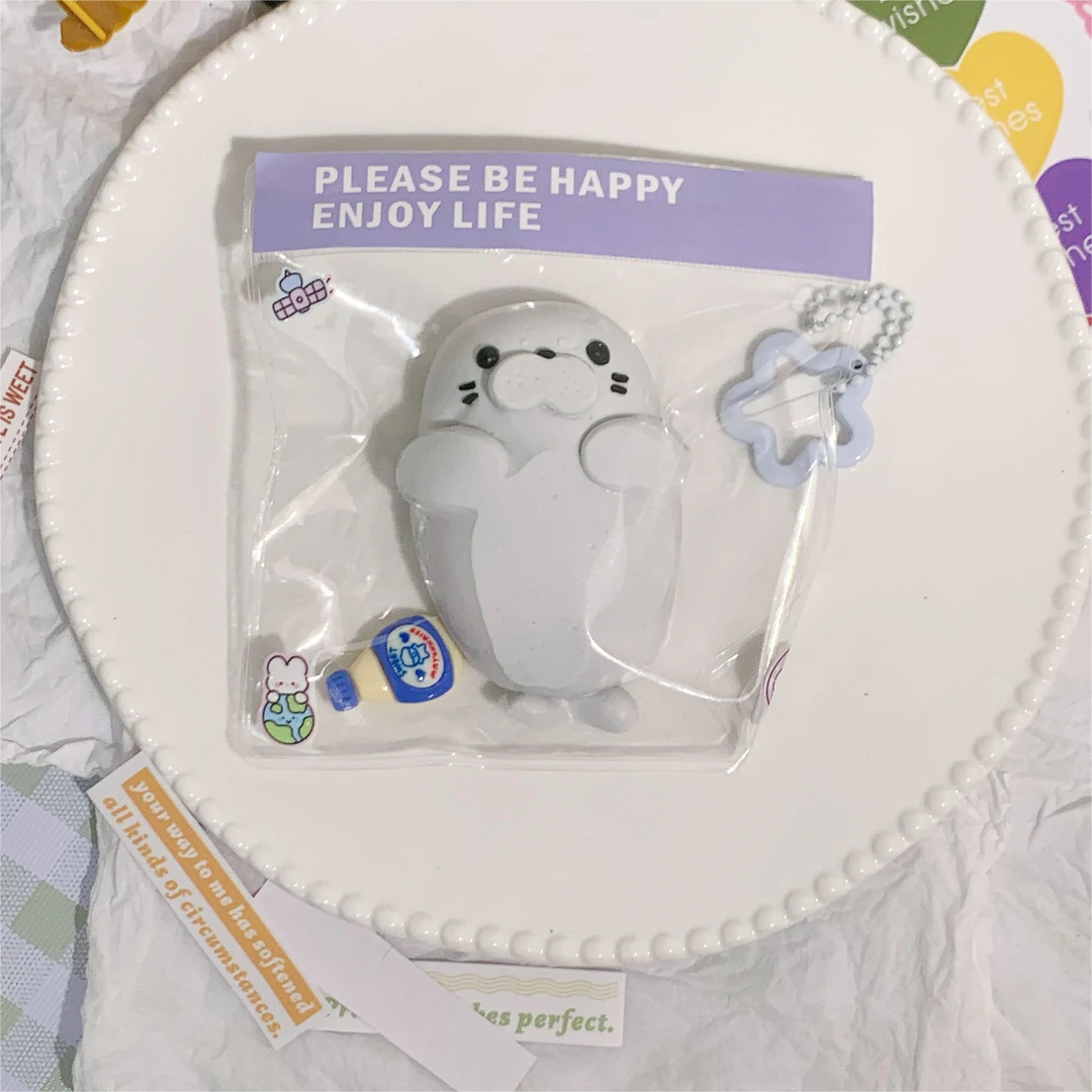 【阿塔捏】脏脏海豹-浅灰  默认微瑕 食品级硅胶手工捏捏（干）