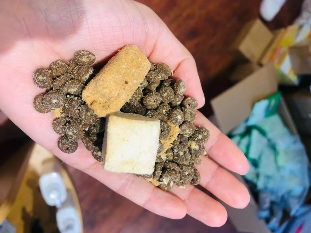 全价冻干鲜肉犬粮冻干犬粮泰迪金毛成犬幼犬通用增肥冷鲜粮