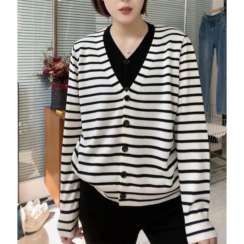 新款韩系百搭撞色条纹假两件针织套头毛衣