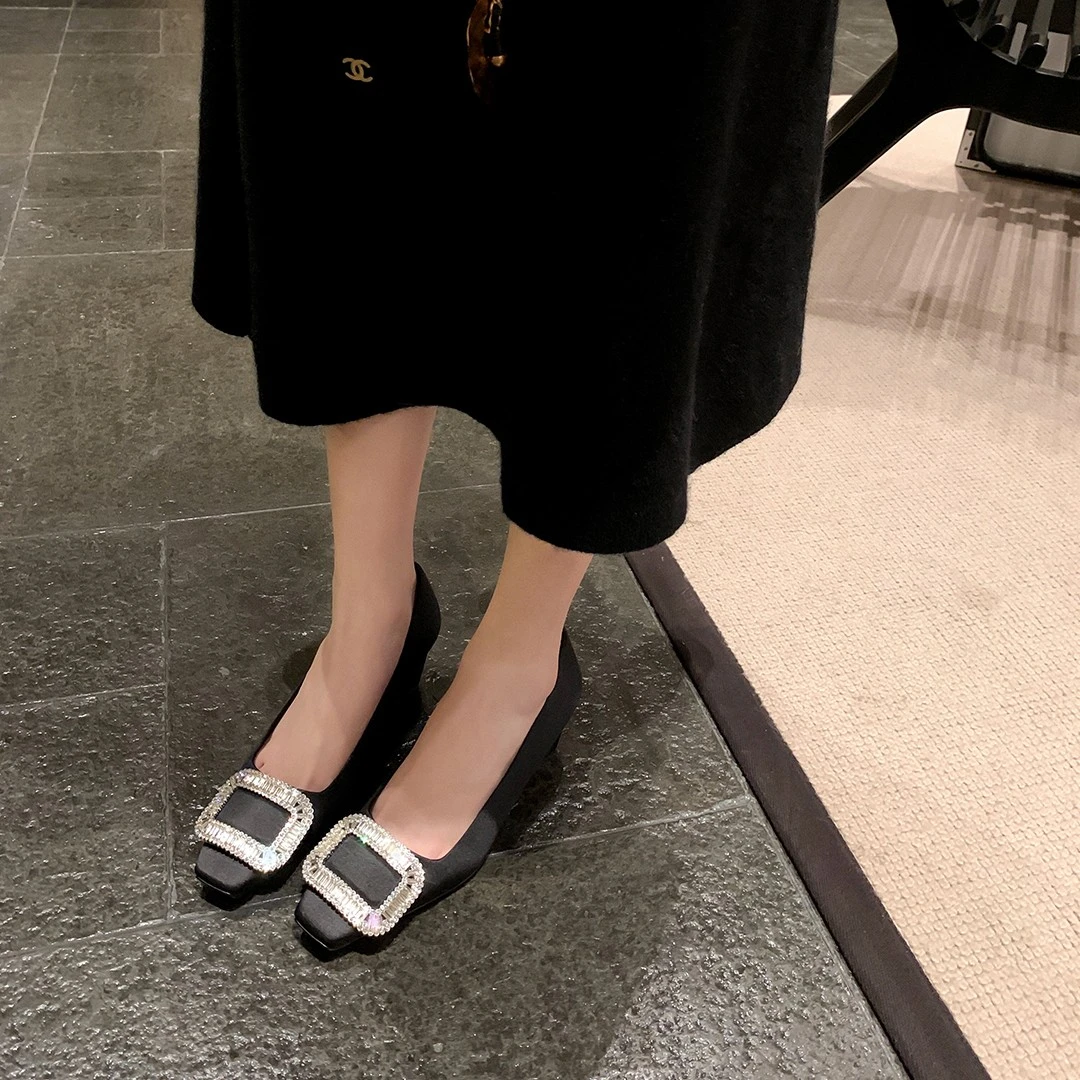 【Sheii苏茵茵】歌剧晚宴~水钻方扣浅口中跟方头女婚鞋E11C002