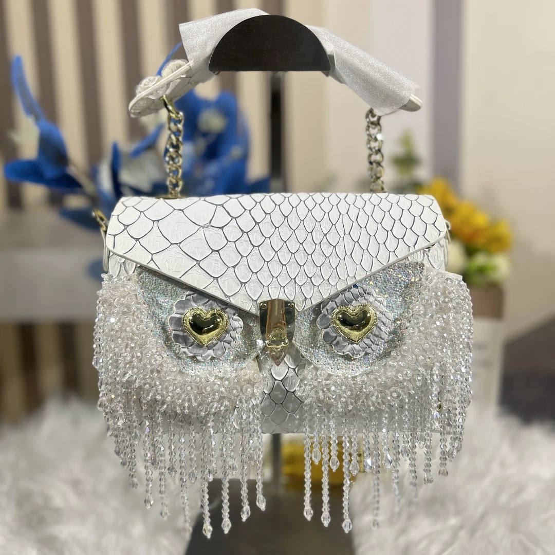 高级小众设计猫头鹰小方包手工串珠流苏斜跨时尚小香风单肩斜挎包