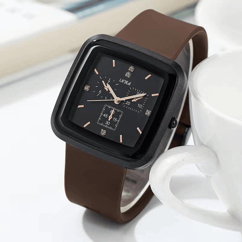 【港口直发】B93情侣款运动时尚大方表气质潮流百搭防水女士腕表byt