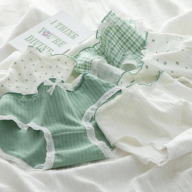 日系简约清新绿田园碎花少女内裤纯棉裆中腰学生三角裤