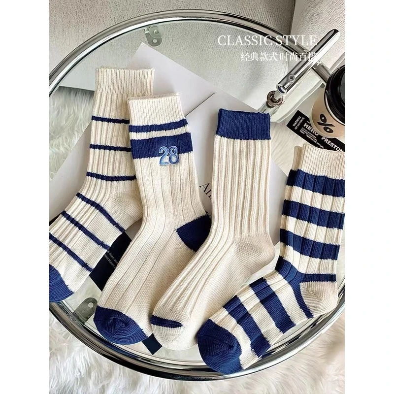 602#  袜子女秋冬蓝白色数字28粗针刺绣简约ins风中筒袜袜子