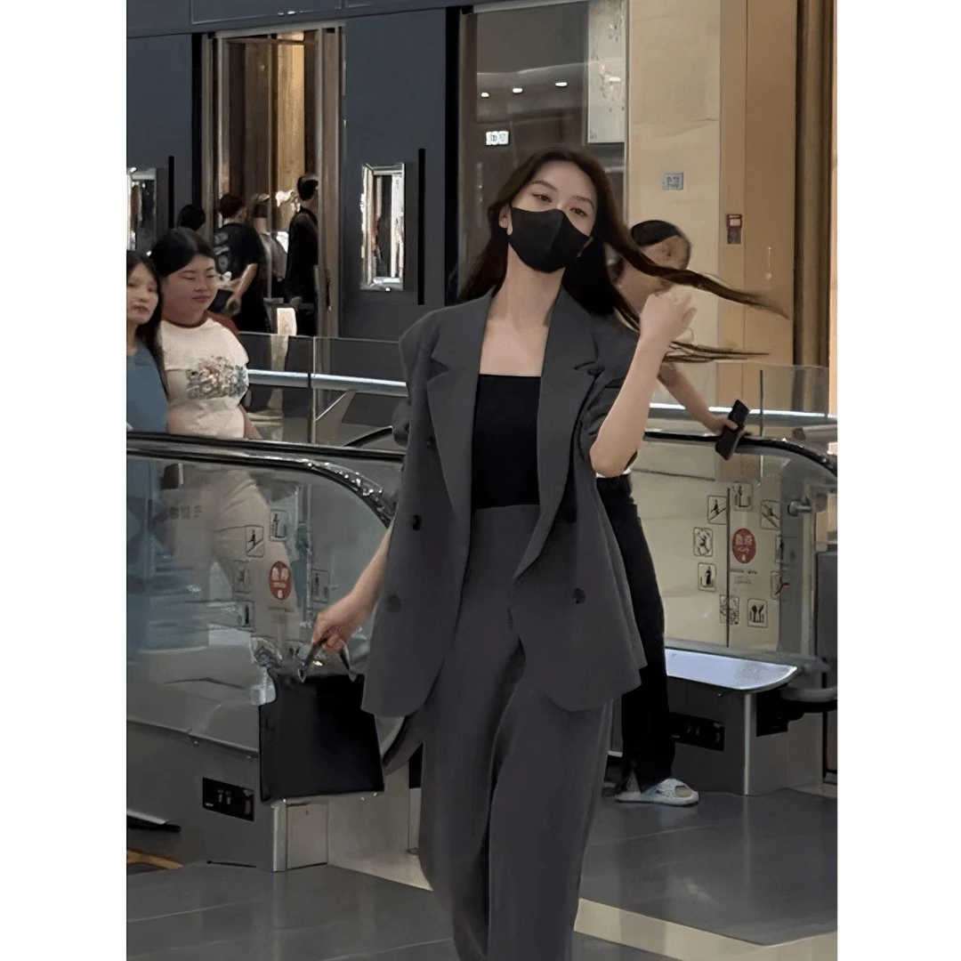 2024秋季新款时尚气质宽松显瘦西装外套半身裙百搭吊带三件套女