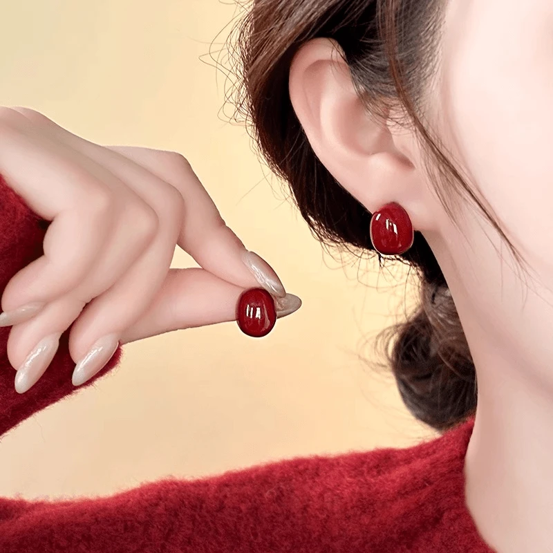 铜合金耳饰 2024新款安可拉红色豆豆耳钉女高级感气质耳环耳饰潮
