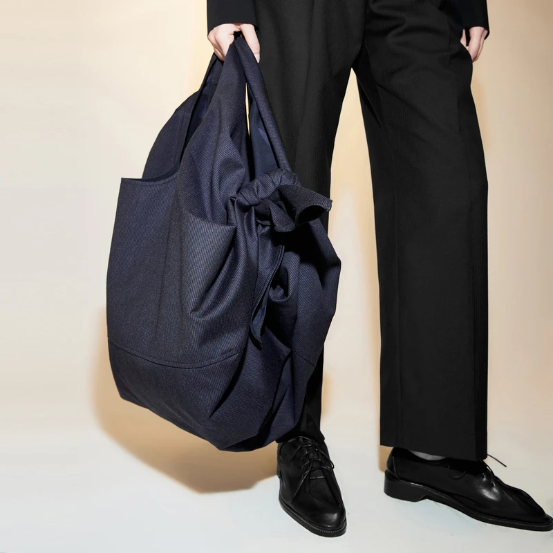 LESS春季黑色夏季上班时尚休闲大容量手拎包设计感包包3N2L11190